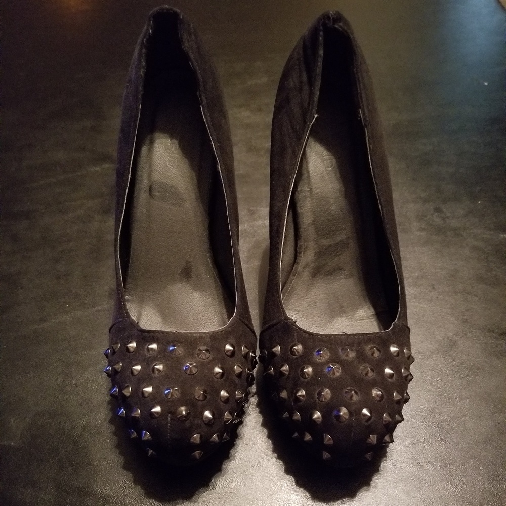Black heels